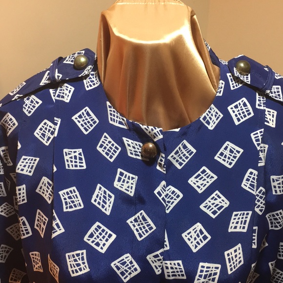 Jumper - Picture 2 of 2